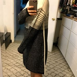 Athleta Winter Knit Dress Sz M Stripes Beige Blue